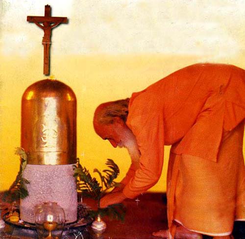 196-JesuitShivling05.jpg - 50266 Bytes